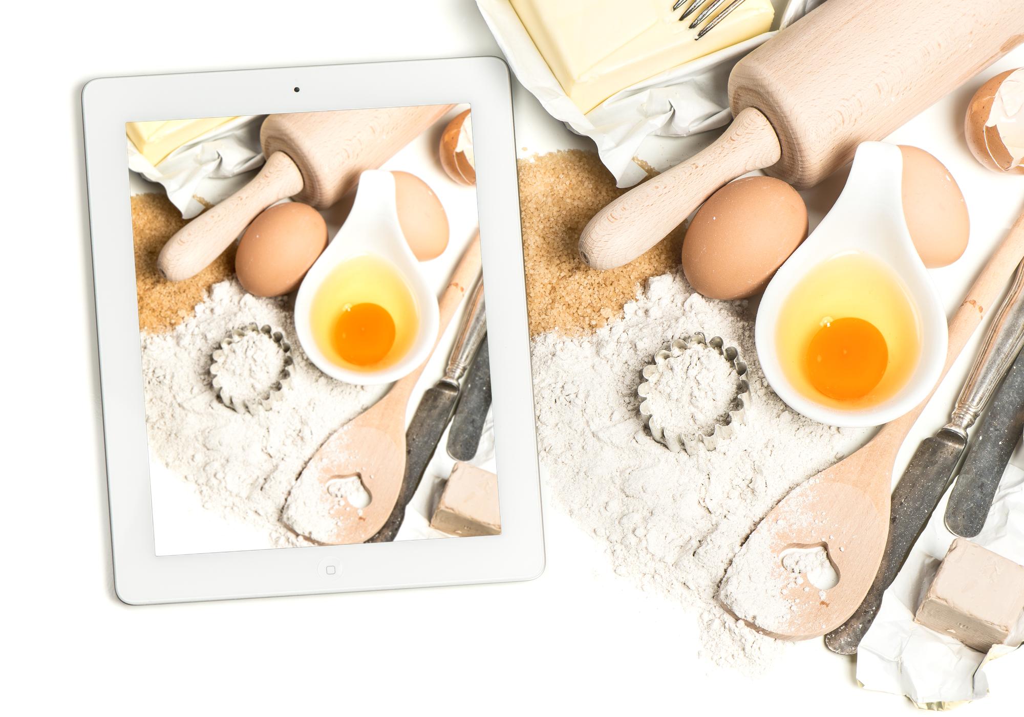 Compact collage of class scenes and plated dishes
